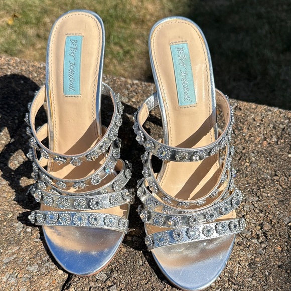 Betsey Johnson Silver Rhinestone Heels straps - Picture 1 of 5